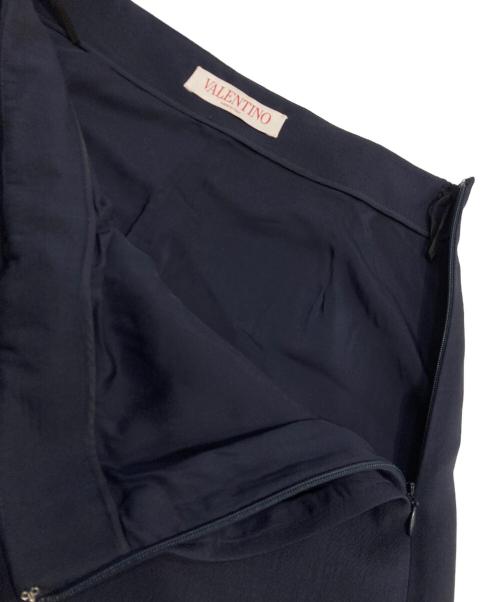 VALENTINO（ヴァレンティノ）VALENTINO (ヴァレンティノ) ロゴチェーンショートパンツ ネイビー サイズ:40の古着・服飾アイテム