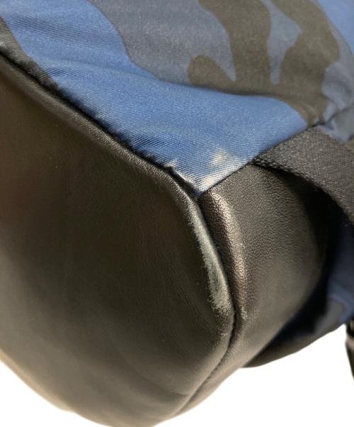 COACH（コーチ）COACH (コーチ) Terrain Trek Pack In Printed Nylon カモフラ柄バックパック ブルーの古着・服飾アイテム
