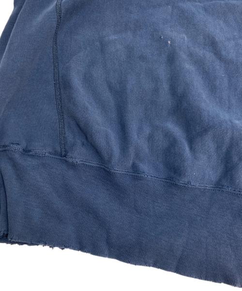 Champion REVERSE WEAVE（チャンピオン リバース ウィーブ）Champion REVERSE WEAVE (チャンピオン リバース ウィーブ) 90’ｓ ダメージカレッジロゴスウェット ネイビー サイズ:XL(着丈68cm/身幅57cm/肩幅48㎝/袖丈58㎝)の古着・服飾アイテム