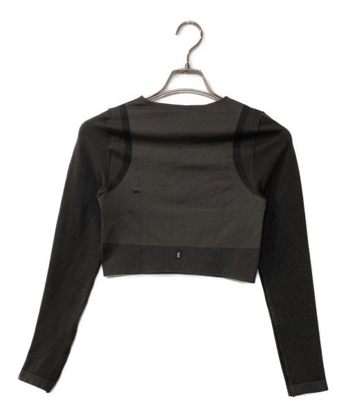 on（オン）on (オン) Studio Knit Long-T Crop スタジオニットロングクロップトップ グレー サイズ:Sの古着・服飾アイテム