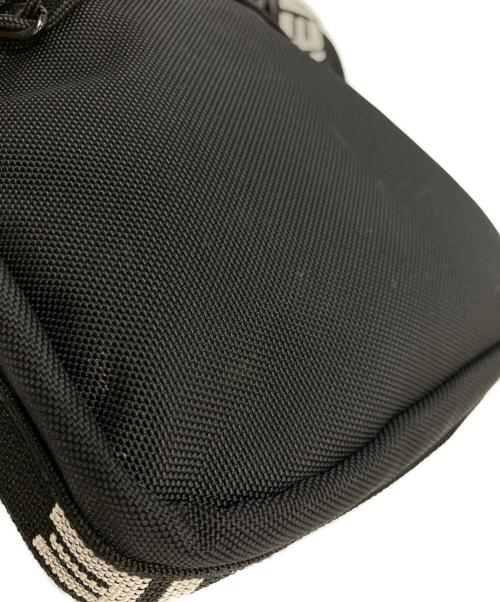 SUPREME（シュプリーム）SUPREME (シュプリーム) 18SS Shoulder Bag ショルダーバッグ ブラックの古着・服飾アイテム