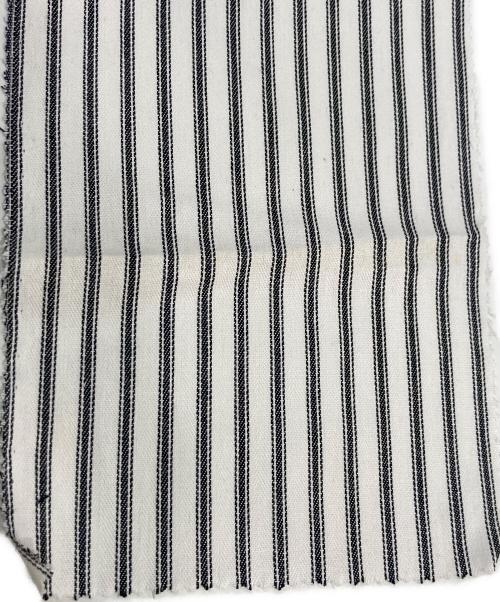 ANYA HINDMARCH（アニヤ・ハインドマーチ）ANYA HINDMARCH (アニヤ・ハインドマーチ) Small Zip Round Wallet Eyes  ピンクの古着・服飾アイテム