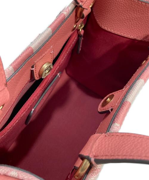 COACH（コーチ）COACH (コーチ) デンプシー トート 22 ピンクの古着・服飾アイテム