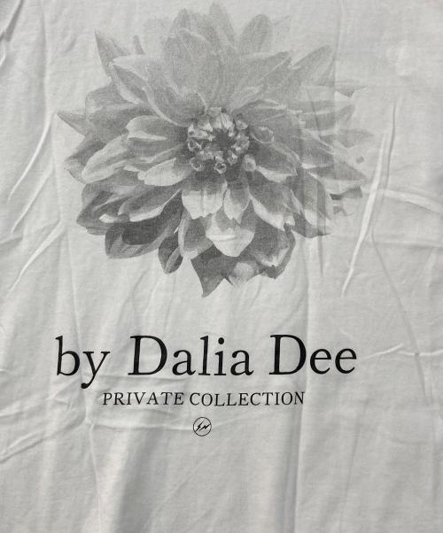 Dalia Dee（ダリアディー）Dalia Dee (ダリアディー) FRAGMENT DESIGN (フラグメントデザイン) プリントTシャツ　PRINT TEE ホワイト サイズ:XLの古着・服飾アイテム