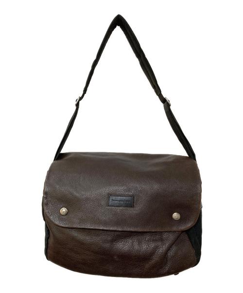 ERMENEGILDO ZEGNA（エルメネジルド・ゼニア）ERMENEGILDO ZEGNA (エルメネジルド・ゼニア) レザーコンビメッセンジャーバッグ ブラウンの古着・服飾アイテム