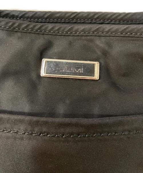 TUMI（トゥミ）TUMI (トゥミ) ナイロンショルダーバッグ ブラックの古着・服飾アイテム