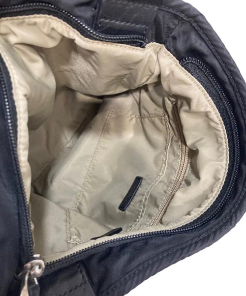 TUMI（トゥミ）TUMI (トゥミ) ナイロンショルダーバッグ ブラックの古着・服飾アイテム