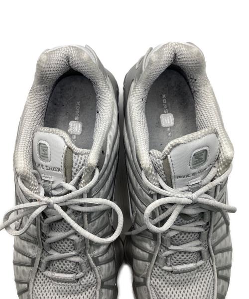NIKE（ナイキ）NIKE (ナイキ) WMNS SHOX TL　ウィメンズ　ショックス　AR3566-003 ホワイト サイズ:25cmの古着・服飾アイテム