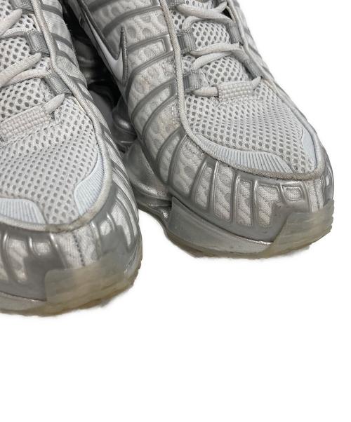 NIKE（ナイキ）NIKE (ナイキ) WMNS SHOX TL　ウィメンズ　ショックス　AR3566-003 ホワイト サイズ:25cmの古着・服飾アイテム