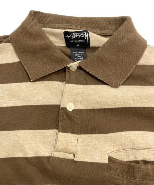 stussy（ステューシー）stussy (ステューシー) ボーダー ポロシャツ ベージュ×ブラウン サイズ:Mの古着・服飾アイテム