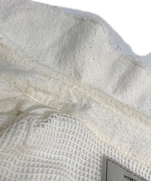 FUMIE=TANAKA（フミエタナカ）FUMIE=TANAKA (フミエタナカ) Needle Trench Coat ホワイト サイズ:-の古着・服飾アイテム