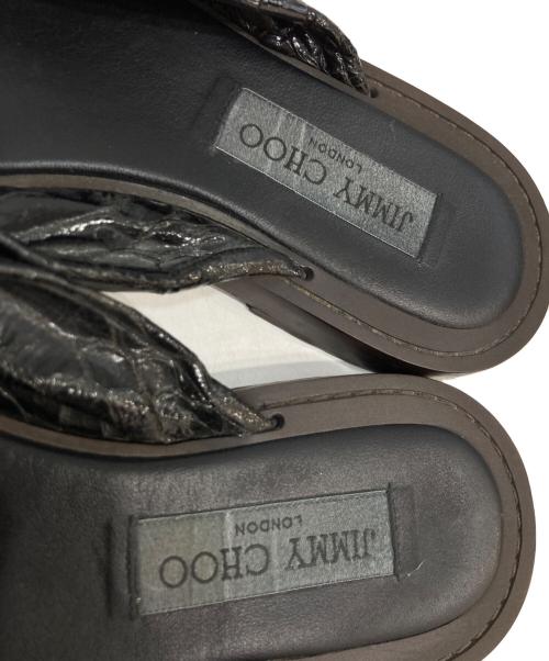 JIMMY CHOO（ジミーチュウ）JIMMY CHOO (ジミーチュウ) トロピカ フラットサンダル ブラウン サイズ:36の古着・服飾アイテム