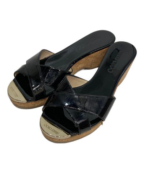 JIMMY CHOO（ジミーチュウ）JIMMY CHOO (ジミーチュウ) クロスストラップエナメルサンダル ブラック サイズ:36の古着・服飾アイテム