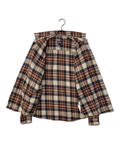 Patagonia（パタゴニア）Patagonia (パタゴニア) ロングスリーブ・ライトウェイト・フィヨルド・フランネル・シャツ ブラウン サイズ:Lの古着・服飾アイテム