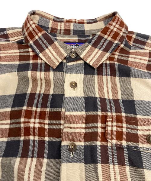 Patagonia（パタゴニア）Patagonia (パタゴニア) ロングスリーブ・ライトウェイト・フィヨルド・フランネル・シャツ ブラウン サイズ:Lの古着・服飾アイテム