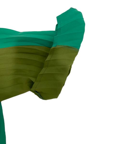ISSEY MIYAKE（イッセイミヤケ）ISSEY MIYAKE (イッセイミヤケ) FRONDS 変形プリーツワンピース グリーン サイズ:2の古着・服飾アイテム