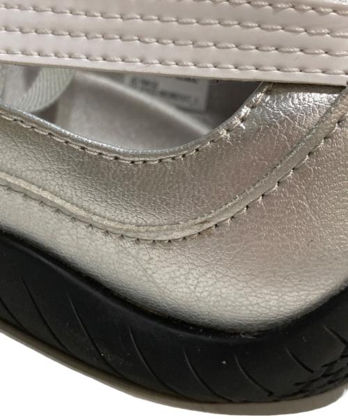 PUMA（プーマ）PUMA (プーマ) SPEEDCAT BALLET METALLIC WNS スピードキャット バレエ メタリック スニーカー シルバー サイズ:24の古着・服飾アイテム