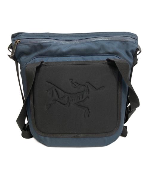 ARC'TERYX（アークテリクス）ARC'TERYX (アークテリクス) アロー8 ショルダーバッグ ブラック×ネイビーの古着・服飾アイテム