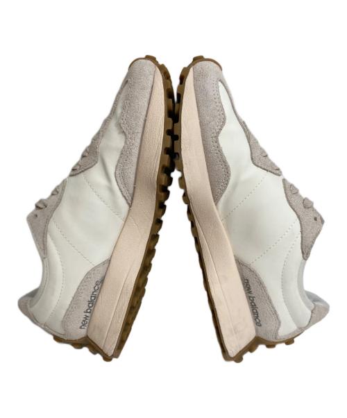 NEW BALANCE（ニューバランス）NEW BALANCE (ニューバランス) U327LT ホワイト サイズ:23.5の古着・服飾アイテム