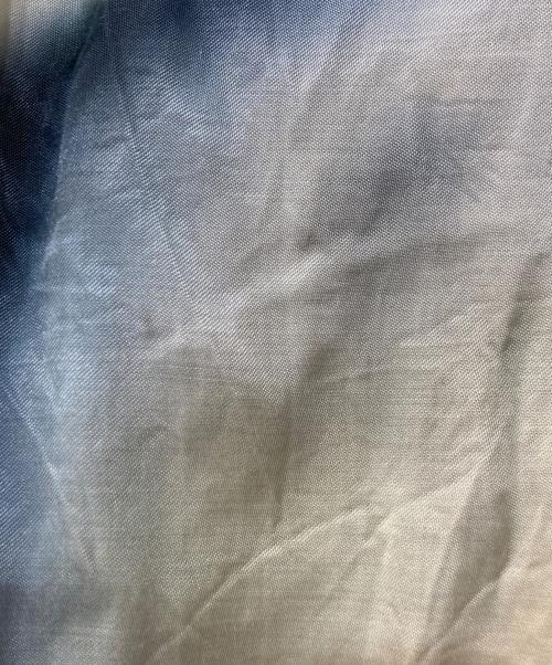 ISSEY MIYAKE（イッセイミヤケ）ISSEY MIYAKE (イッセイミヤケ) 変形ドローストリングブラウス グリーン サイズ:2の古着・服飾アイテム