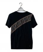 FENDIフェンディ）の古着「ロゴプリントTシャツ」｜ブラック