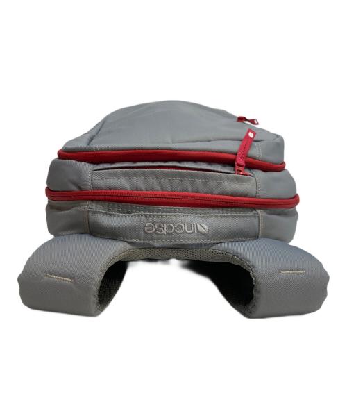 Incase（インケース）Incase (インケース) ICON Backpack アイコンバックパック グレーの古着・服飾アイテム