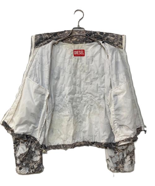 DIESEL（ディーゼル）DIESEL (ディーゼル) Camo jacket with destroyed finish ホワイト サイズ:40の古着・服飾アイテム