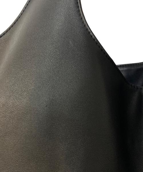 A.P.C.（アーペーセー）A.P.C. (アーペーセー) Ninon フェイクレザー トートバッグ ブラックの古着・服飾アイテム