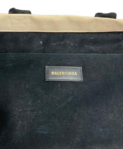 BALENCIAGA（バレンシアガ）BALENCIAGA (バレンシアガ) HARDWARE TOTE ハードウェアトートバッグ キャンバス ホワイト×ブラックの古着・服飾アイテム