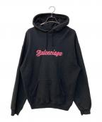 BALENCIAGAバレンシアガ）の古着「バービーロゴプリントプルオーバーパーカー」｜ブラック