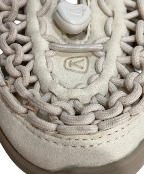 KEEN（キーン）KEEN (キーン) ウィメンズ ユニーク ダブルケー アイボリー サイズ:24の古着・服飾アイテム