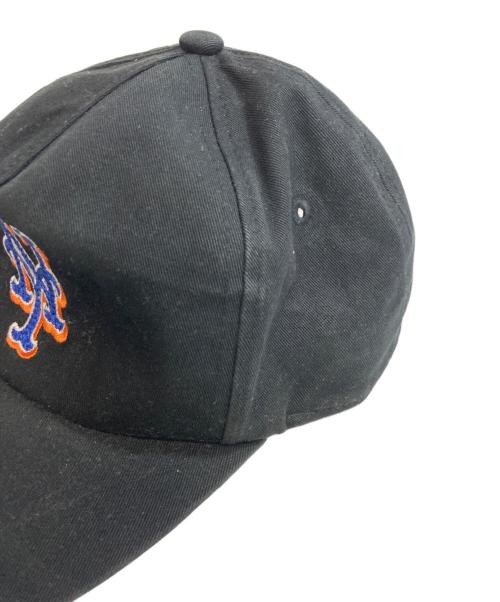 NISSI CAPS（ニッシ キャップ）NISSI CAPS (ニッシ キャップ) MONDAYSUCK (マンデーサック) NYロゴキャップ　コラボベースボールキャップ ブラックの古着・服飾アイテム