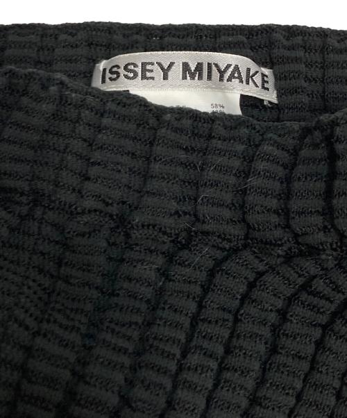 ISSEY MIYAKE（イッセイミヤケ）ISSEY MIYAKE (イッセイミヤケ) アシンメトリーリブスカート ブラック サイズ:2の古着・服飾アイテム