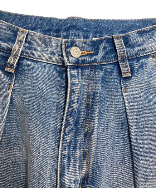 YENN（イエン）YENN (イエン) TUCK WIDE DENIM PANTS タックワイドデニムパンツ インディゴ サイズ:38の古着・服飾アイテム