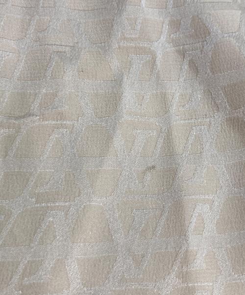 LOUIS VUITTON（ルイ ヴィトン）LOUIS VUITTON (ルイ ヴィトン) シルク フレンチスリーブブラウス アイボリー サイズ:38の古着・服飾アイテム