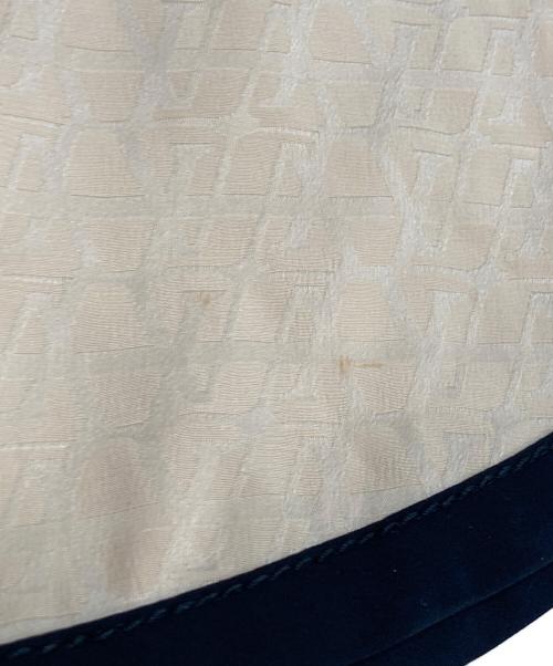 LOUIS VUITTON（ルイ ヴィトン）LOUIS VUITTON (ルイ ヴィトン) シルク フレンチスリーブブラウス アイボリー サイズ:38の古着・服飾アイテム
