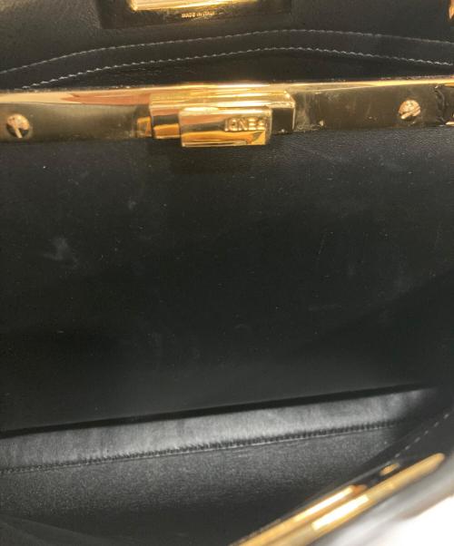 FENDI（フェンディ）FENDI (フェンディ) ピーカブー スタッズ ハンドバッグ ブラックの古着・服飾アイテム