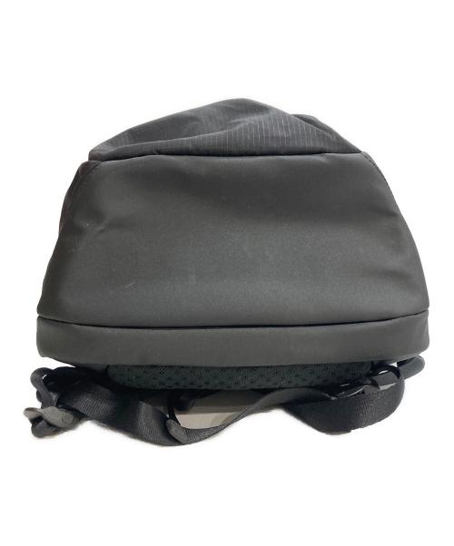 DESCENTE（デサント）DESCENTE (デサント) AEROSTREAM BACKPACK 18 エアロストリームバックパック ブラックの古着・服飾アイテム