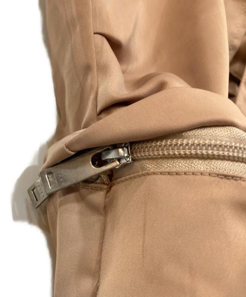 TAAKK（ターク）TAAKK (ターク) SATIN CARGO TROUSERS ベージュ サイズ:2の古着・服飾アイテム
