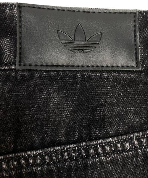 adidas（アディダス）adidas (アディダス) ファイアーバード アディカラー デニム ショーツ ブラック サイズ:30の古着・服飾アイテム