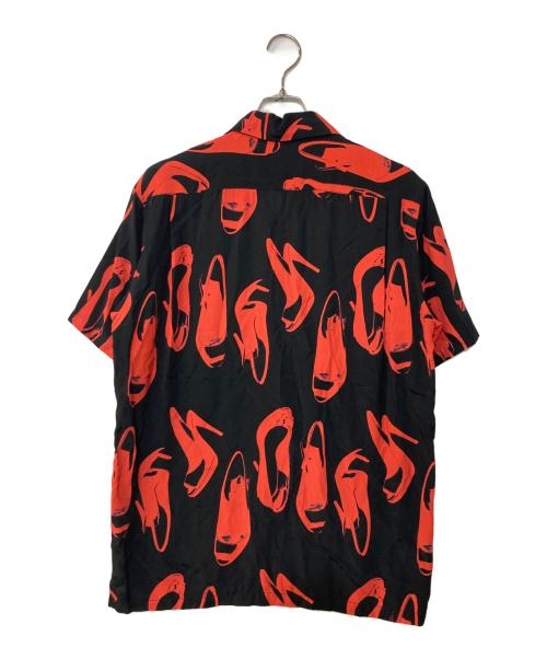Aloha Blossom（アロハブロッサム）Aloha Blossom (アロハブロッサム) HEELS柄アロハシャツ ブラック×レッド サイズ:42の古着・服飾アイテム