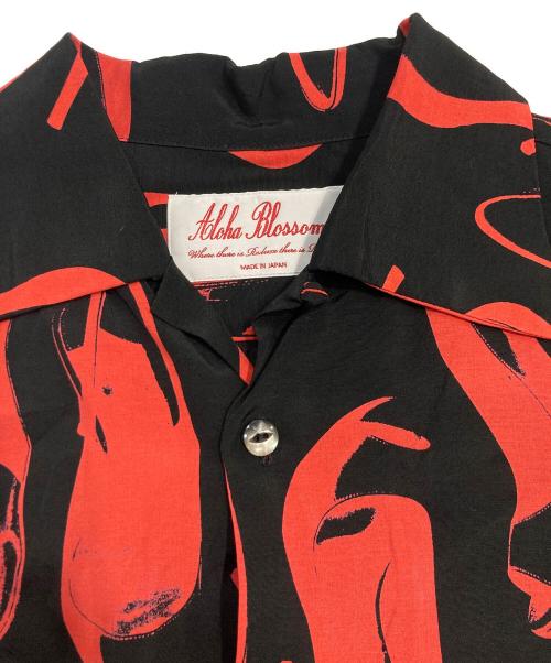 Aloha Blossom（アロハブロッサム）Aloha Blossom (アロハブロッサム) HEELS柄アロハシャツ ブラック×レッド サイズ:42の古着・服飾アイテム