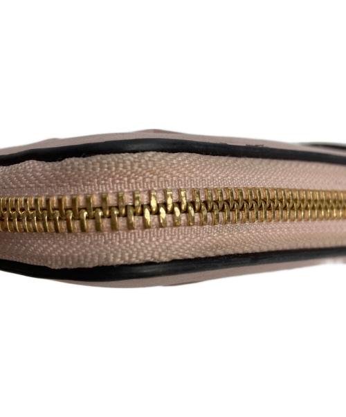 JIMMY CHOO（ジミーチュウ）JIMMY CHOO (ジミーチュウ) PIPPA ローズ エンボス加工レザー・ウォレット ローズ / ライトゴールドの古着・服飾アイテム