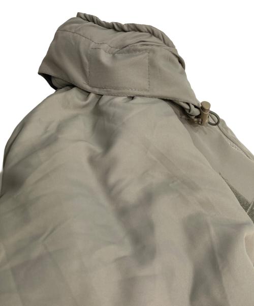 US ARMY（ユーエスアーミー）US ARMY (ユーエスアーミー) ECWCS GEN3 LEVEL7 JACKET カーキ サイズ:SMALL REGULARの古着・服飾アイテム