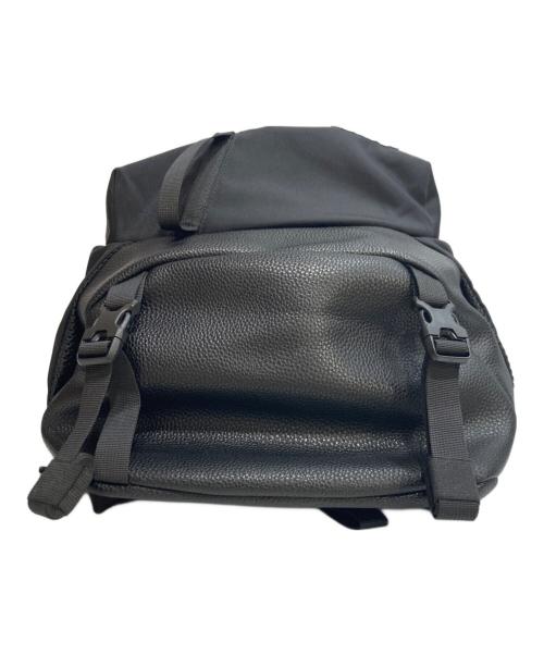 CMF OUTDOOR GARMENT（コンフィーアウトドアガーメント）CMF OUTDOOR GARMENT (コンフィーアウトドアガーメント) WEEKENDERZ バックパック ブラックの古着・服飾アイテム