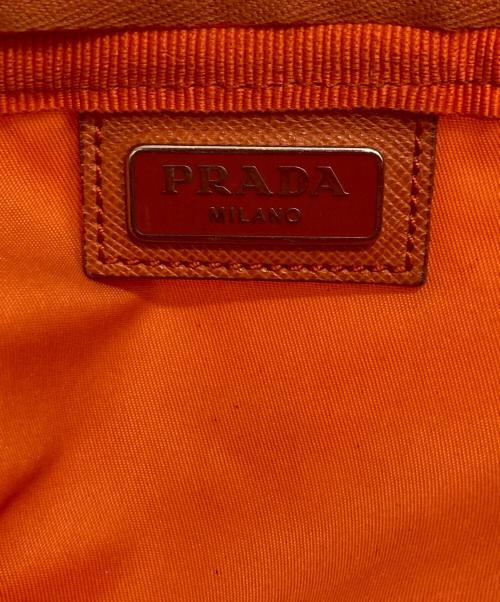 PRADA（プラダ）PRADA (プラダ) チェーン付きポーチ オレンジの古着・服飾アイテム