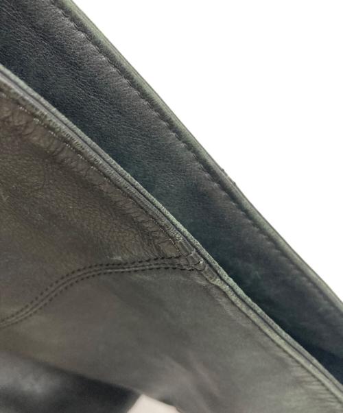 GIORGIO ARMANI（ジョルジオアルマーニ）GIORGIO ARMANI (ジョルジオアルマーニ) レザーショルダーバッグ ブラック サイズ:-の古着・服飾アイテム