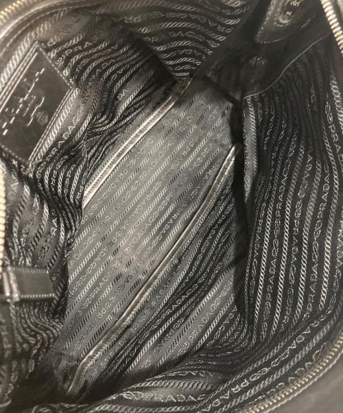 PRADA（プラダ）PRADA (プラダ) レザーショルダーバッグ ブラックの古着・服飾アイテム