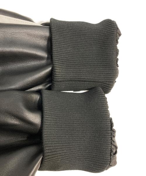 adidas（アディダス）adidas (アディダス) フェイクレザー アディカラー スリーストライプス ルーズ ファイヤーバードトラックスーツジャケット ブラック サイズ:Mの古着・服飾アイテム