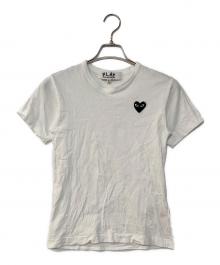 PLAY COMME des GARCONS（プレイコムデギャルソン）の古着「T-Shirt With Black Emblem」｜ホワイト